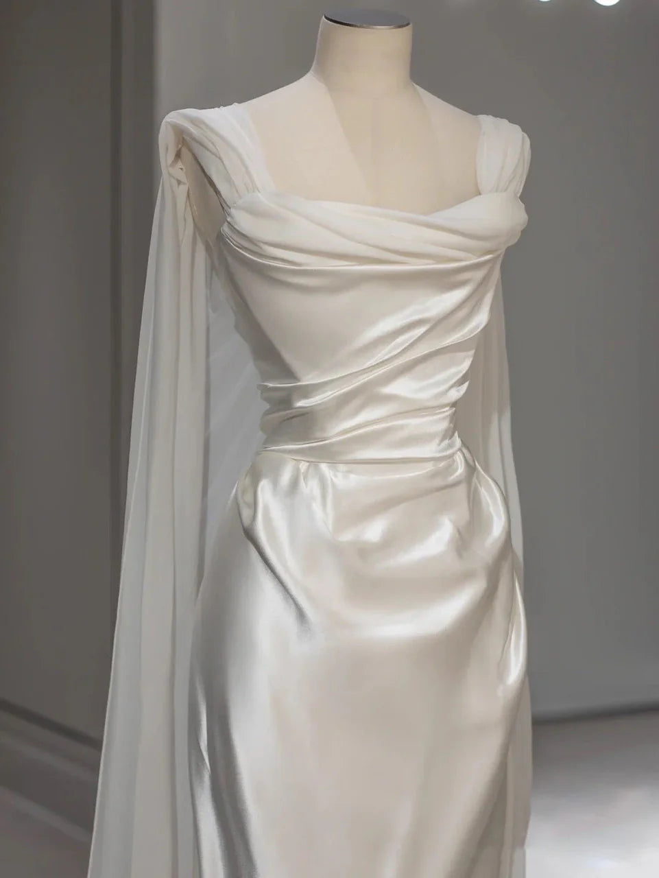 Luolandi Satin Pleats Straps Wedding Dress Elegant Party Dress Floor Length Evening Dress